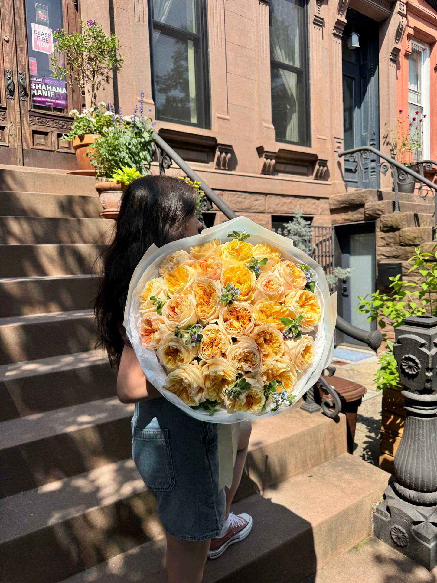 Cream Expression Garden Roses with Tweedia Bouquet