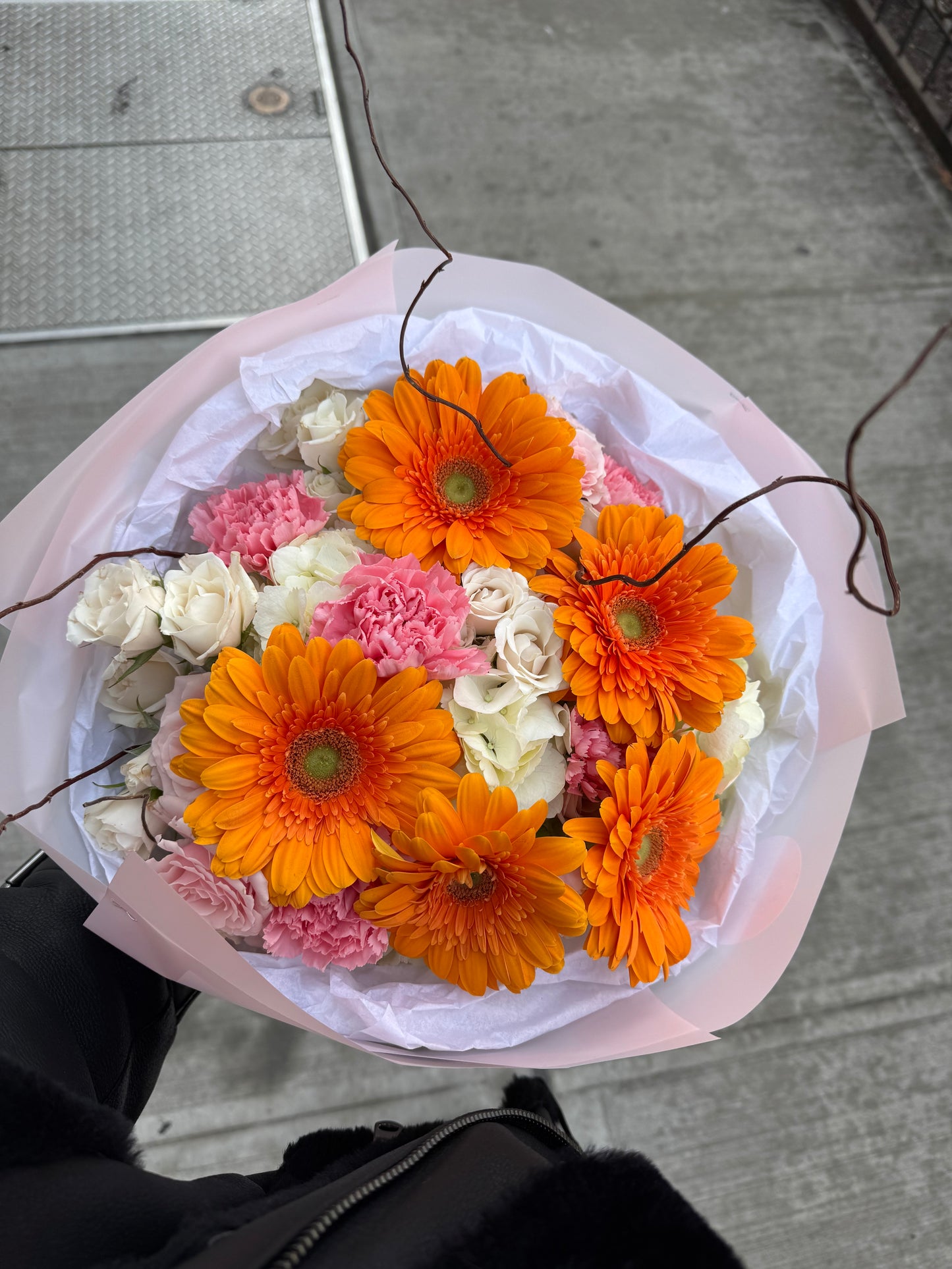 Bouquet “Sun” - gerbera, roses
