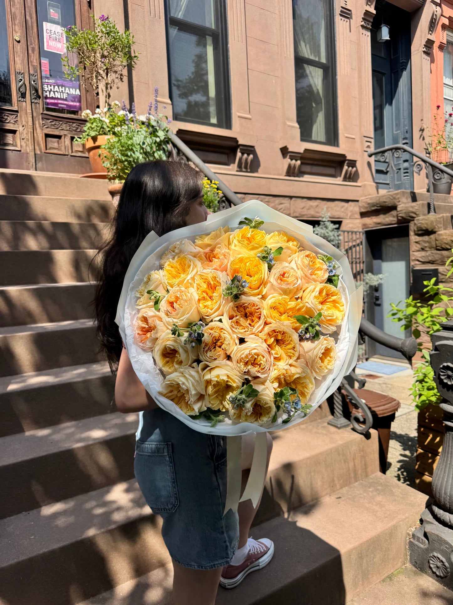 Cream Expression Garden Roses with Tweedia Bouquet