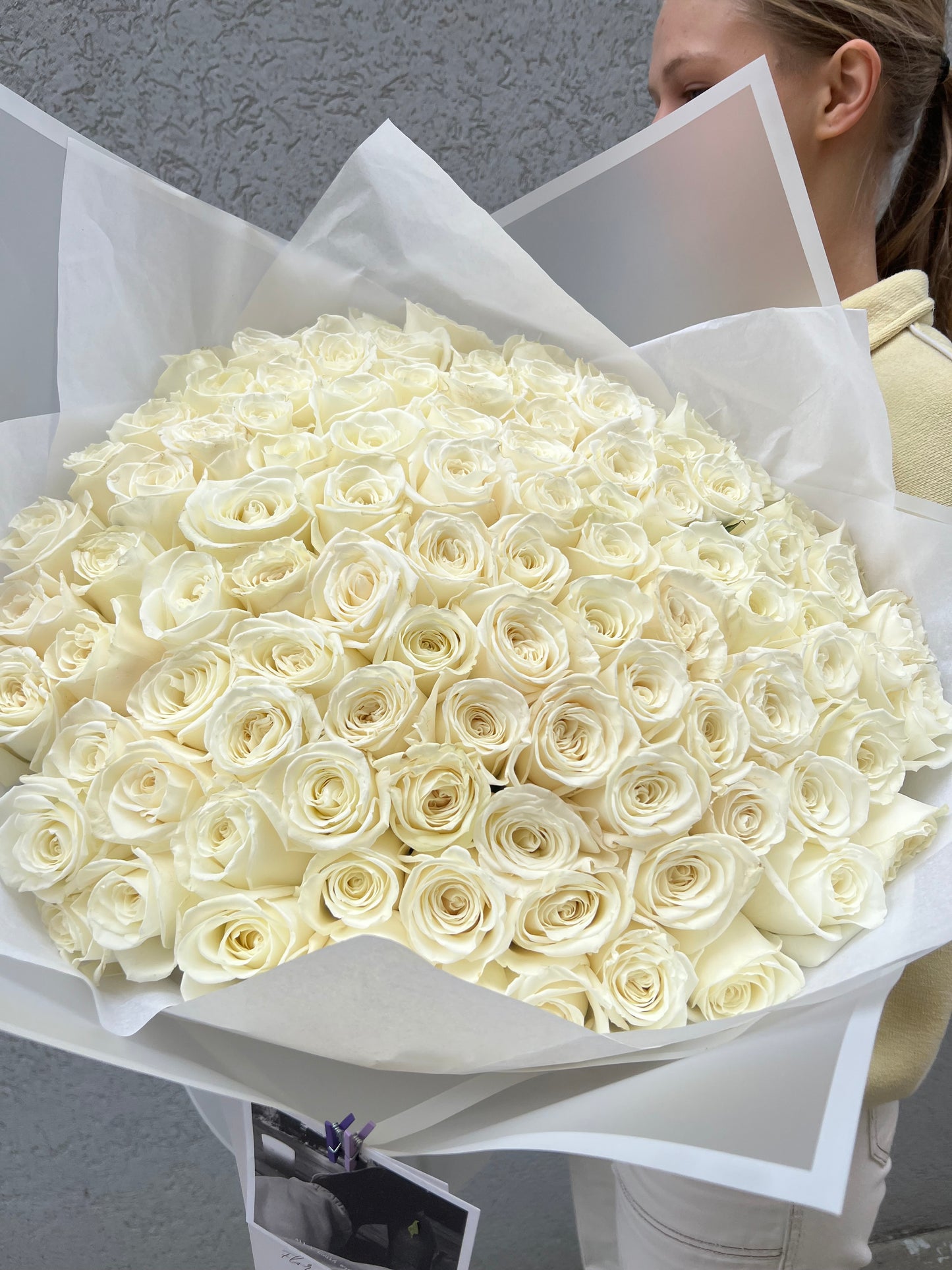 Premium White Roses