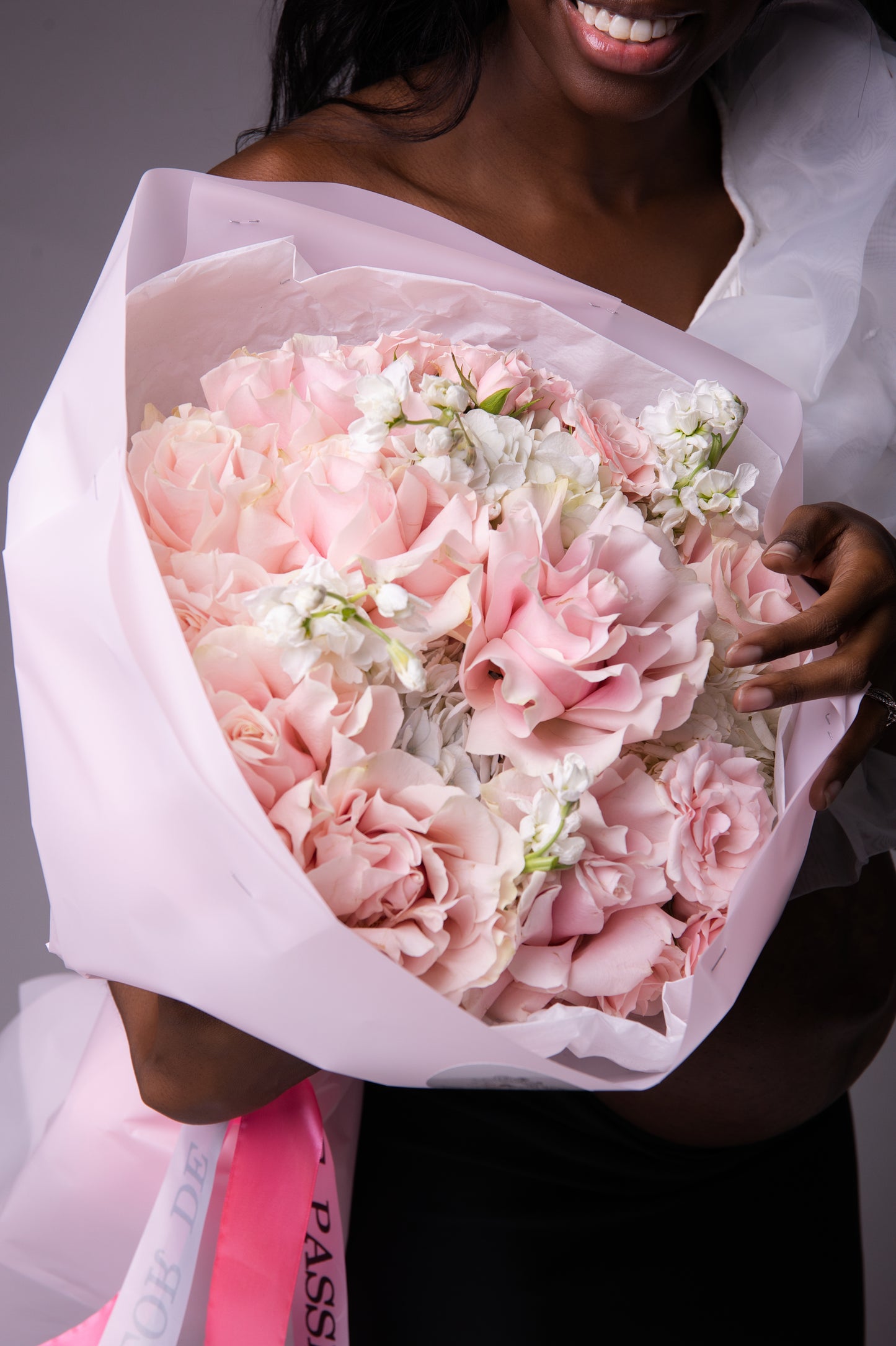 "Tenderness Feelings" Bouquet (French Roses, Spray Roses, Hydrangeas, Stocks)