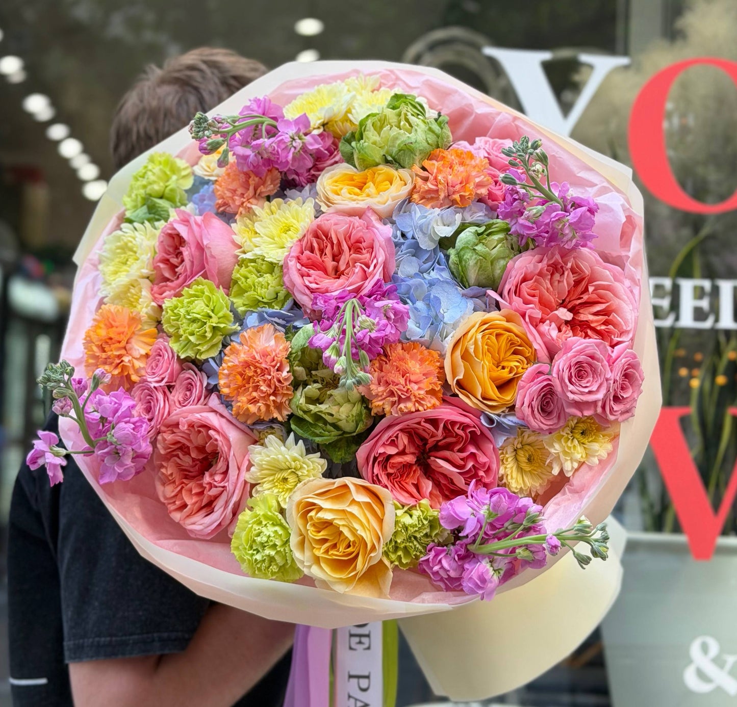 "Dopamine"Bouquets (Pink Garden Roses, Cream Garden Roses, Veggie Roses, Spray Roses, Hydrangeas, Cushion, Stocks, Carnations)