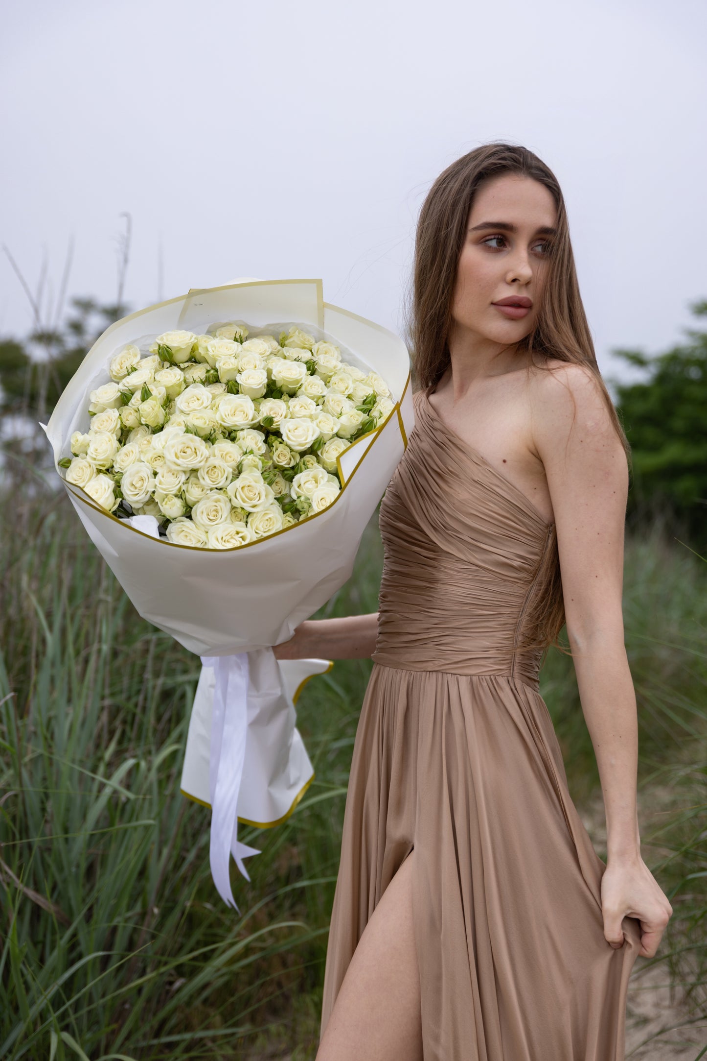 Mono White Spray Roses