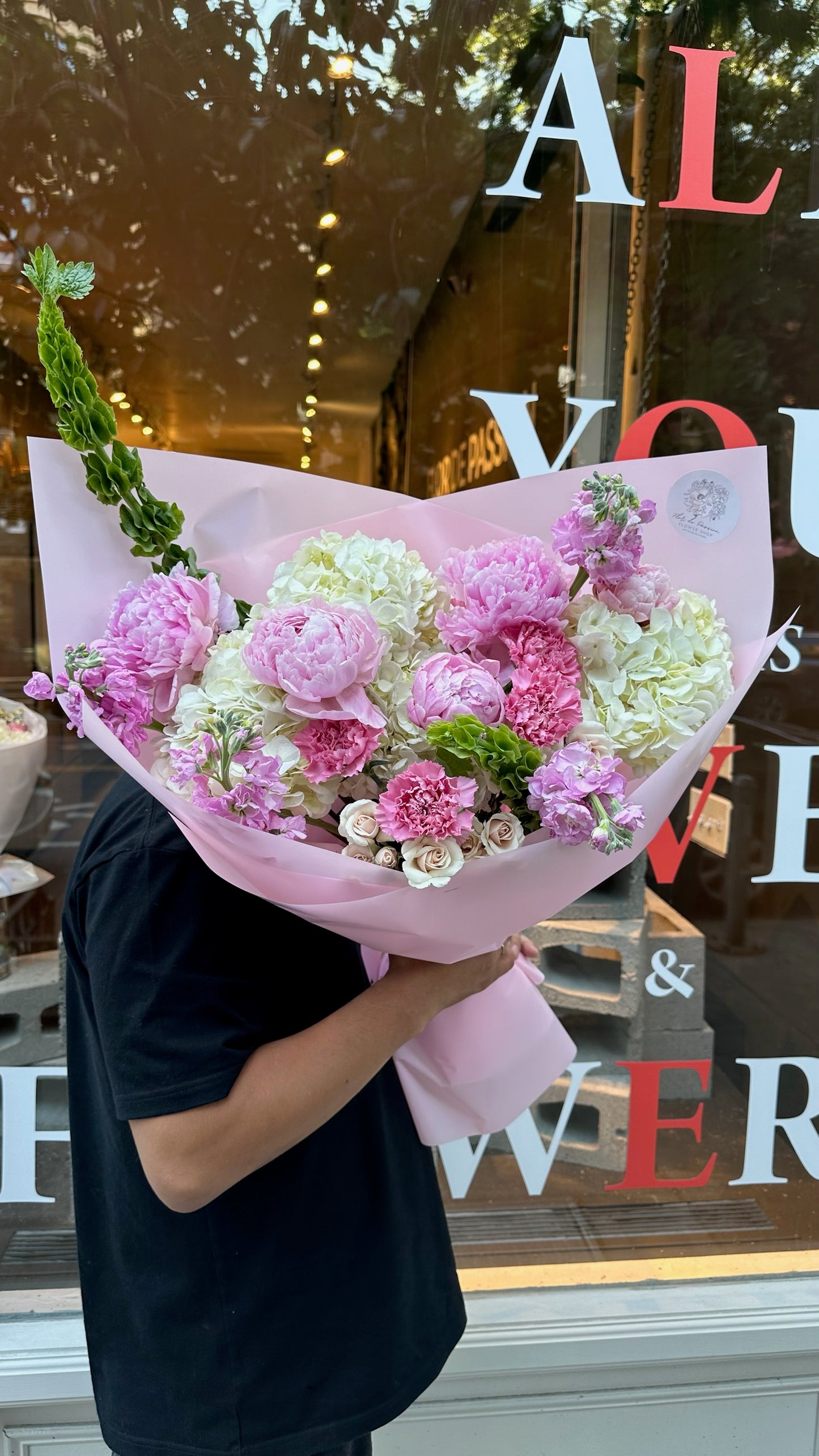 "Hug" Bouquet (Mother's Day)