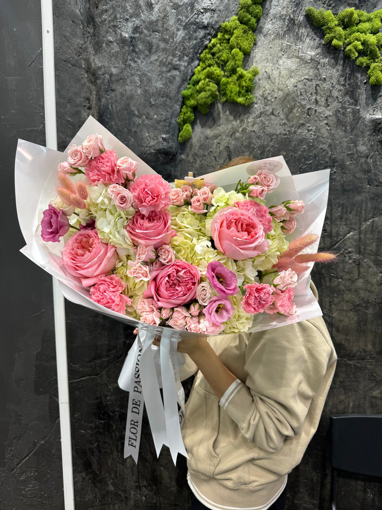 Bouquet "Tender Petal" ( pink expression roses, hydrangeas, lisianthus , spray roses , dry flowers)