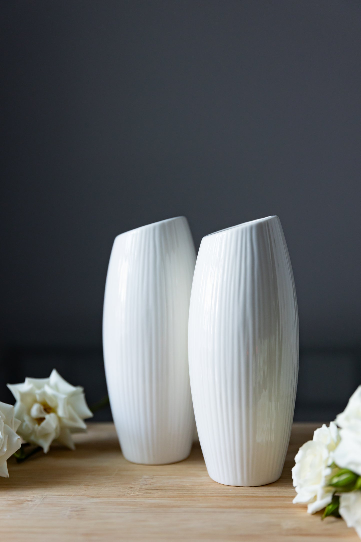 Simple Style Geometry White Ceramic Vase