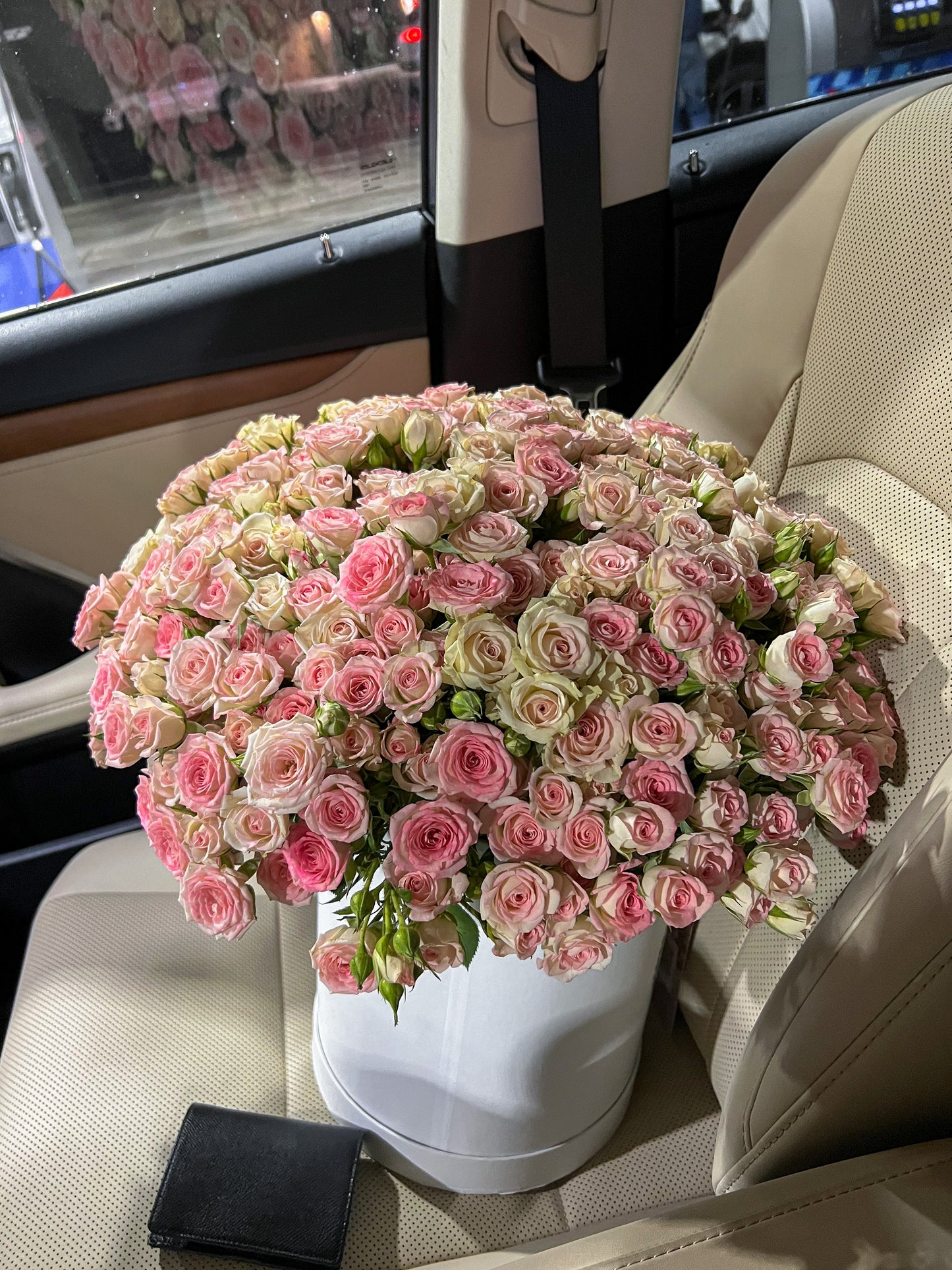 Box of VIP Spray Roses