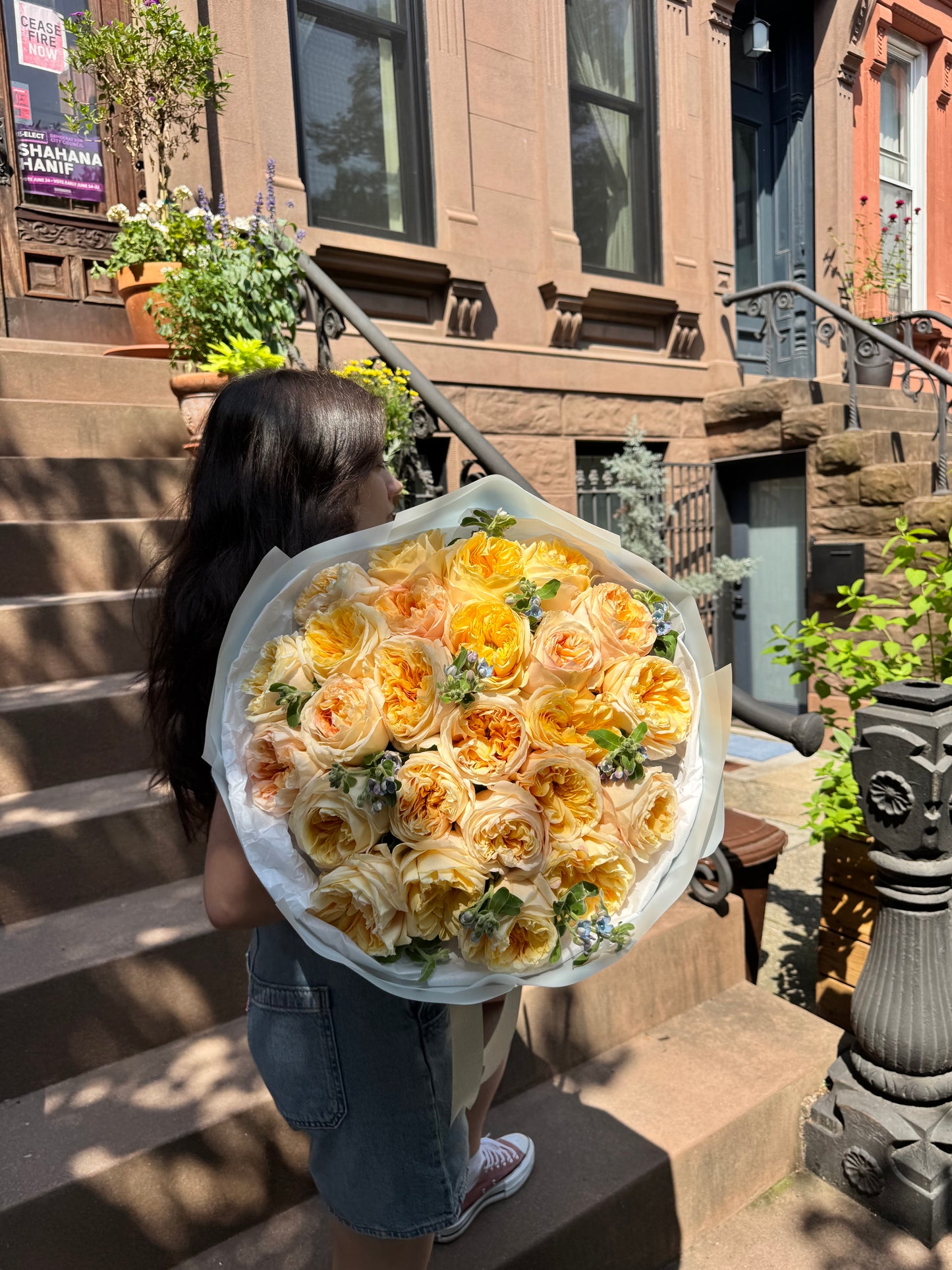 Cream Expression Garden Roses with Tweedia Bouquet