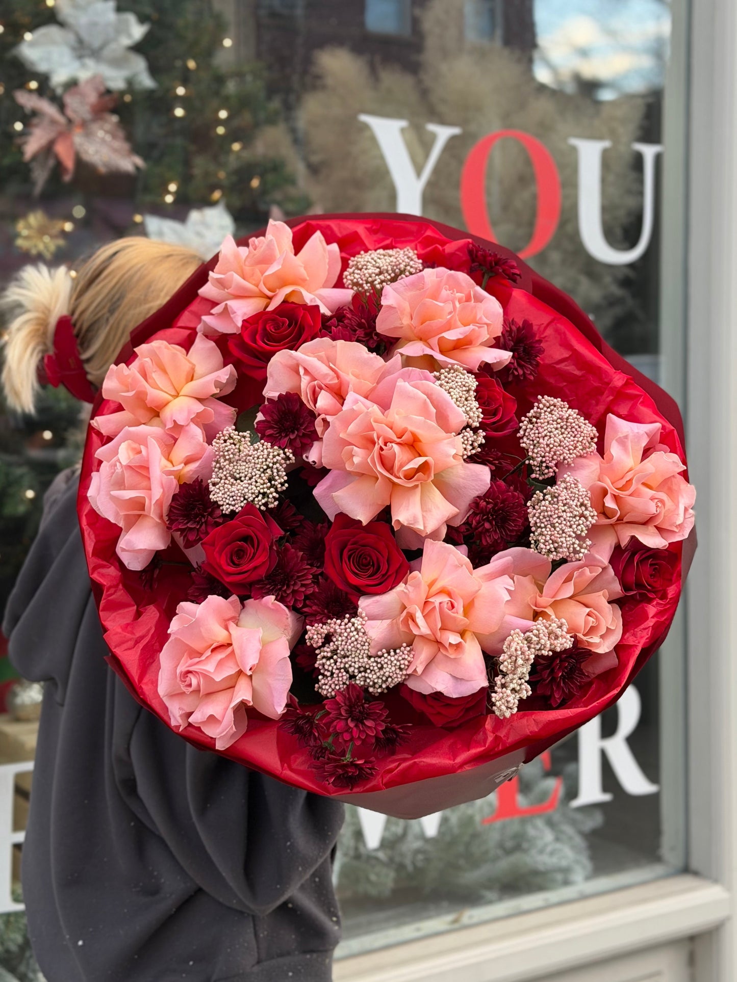 "Red Statement" Bouquet (Valentine's Day)