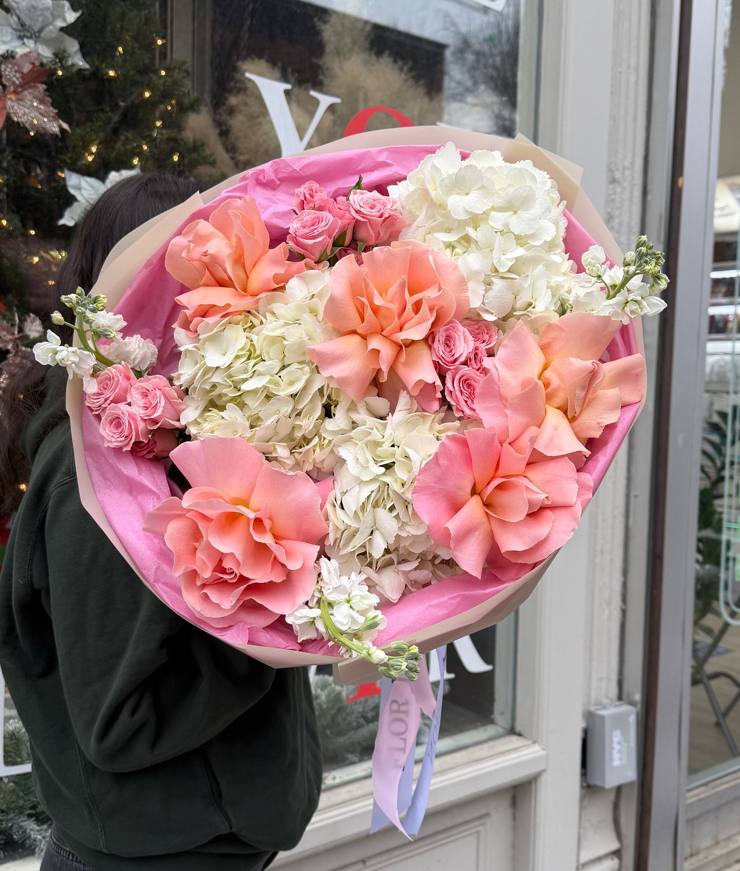 “Petal Poem” Bouquet (Valentine's Day)