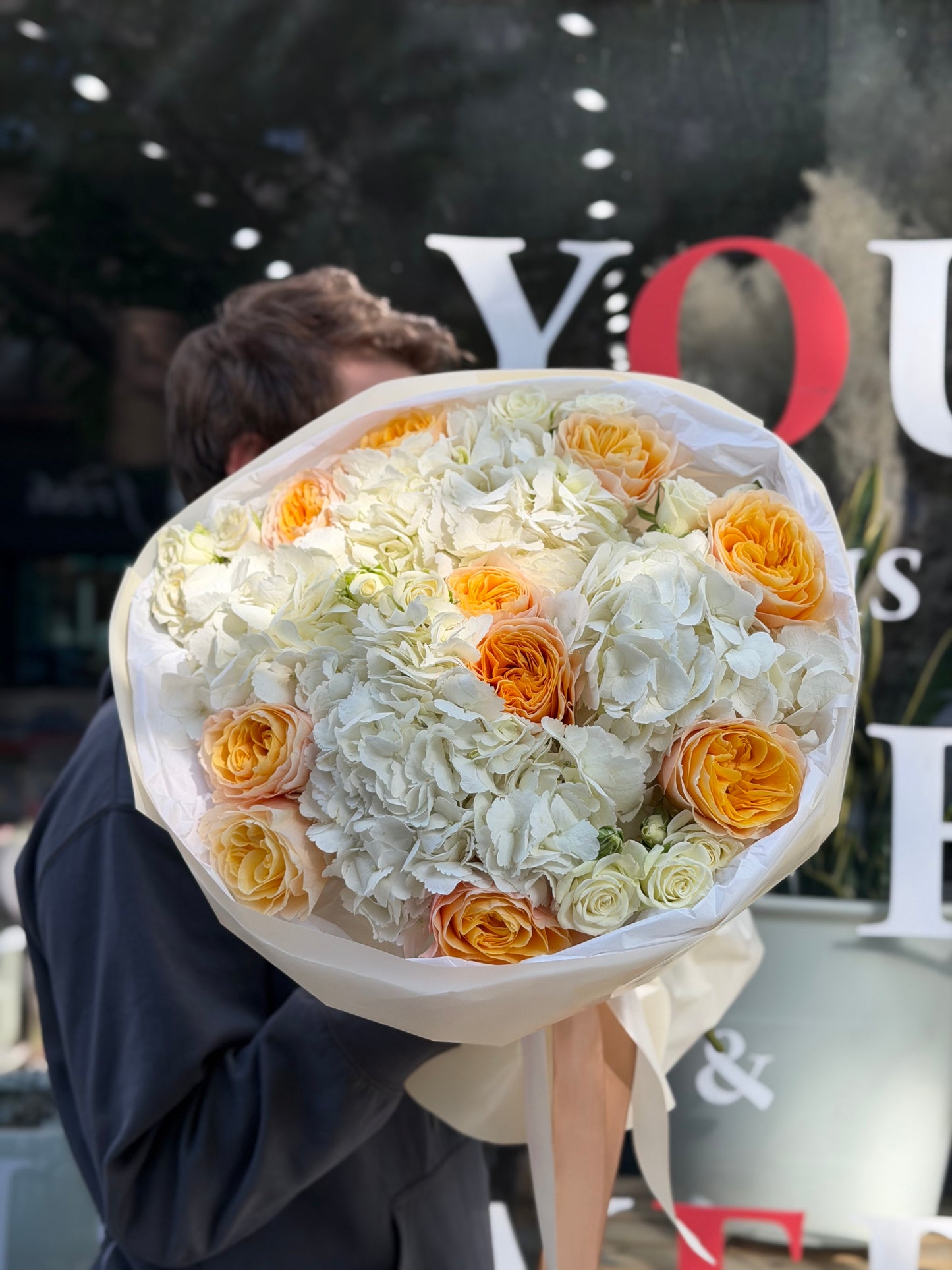 “Cream” Bouquet (Garden Roses, White Spray Roses, Hydrangeas)