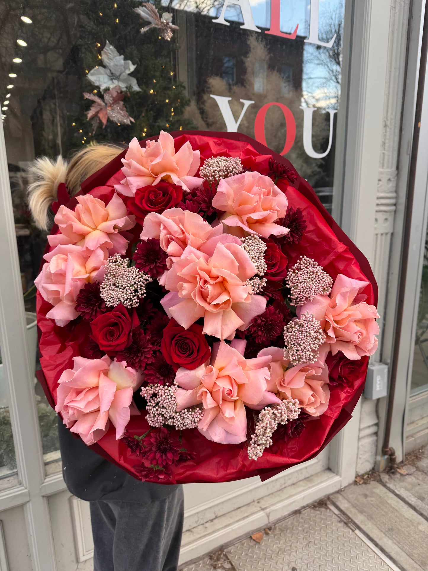 "Red Statement" Bouquet (Valentine's Day)