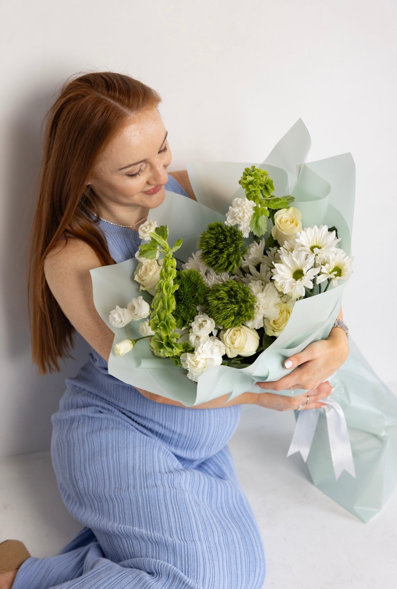 "Lime Freshness" Bouquet (bells of Ireland, daisy, green balls, roses, lisianthus)