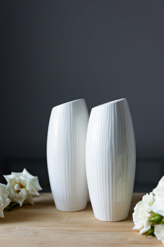 Simple Style Geometry White Ceramic Vase